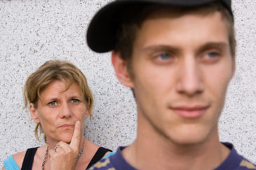 Mom_Teen_Boy_H